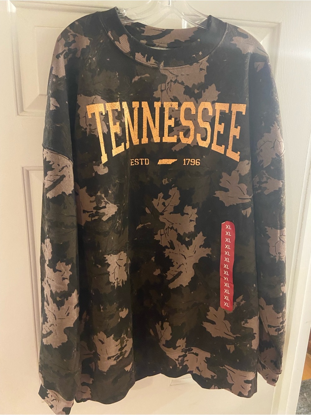 Tennessee XL Camo Crewneck Sweatshirt New